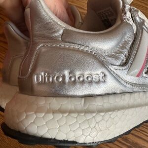 Adidas ultraboost Disney 100!! Size 8